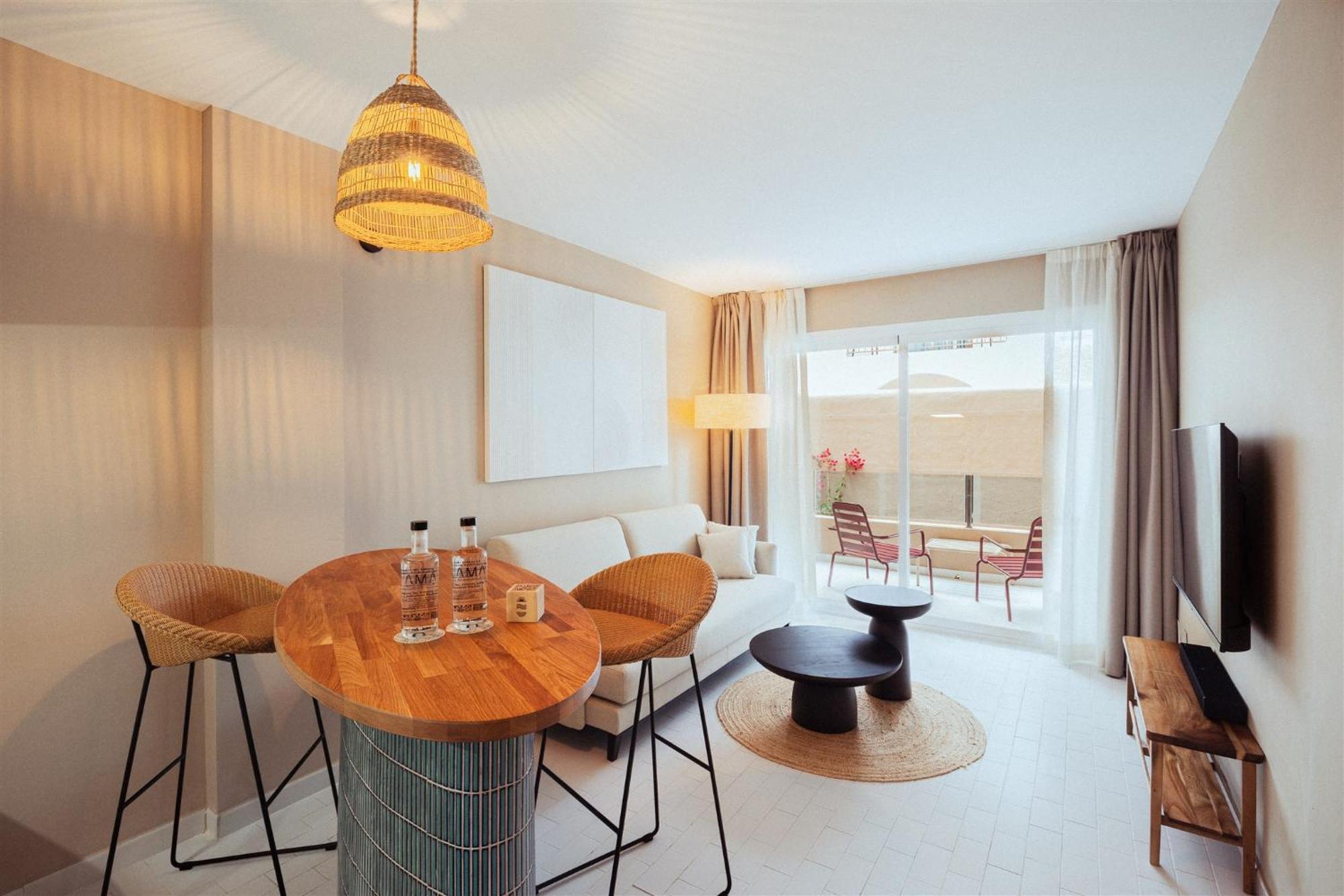 Ama Ibiza (Adults Only) Hotell Playa d'en Bossa Rum bild